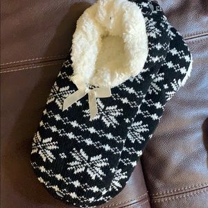 🍄3/$15 NWT slipper socks, sz 9-11 Fairisle